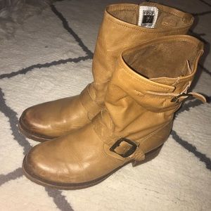 Frye short boots never worn!
